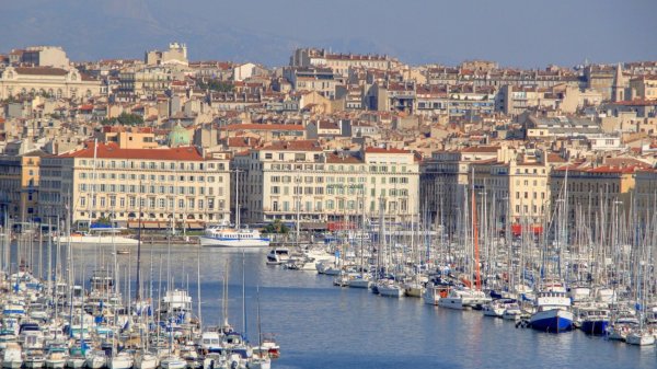 Habitat insalubre à Marseille, la rénovation de l'immobilier, un chantier titanesque