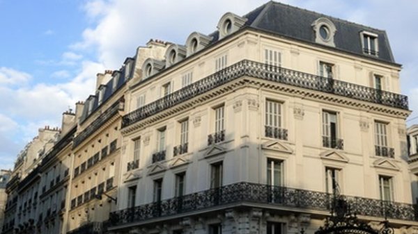 Sarthe : la LGV passe près de son château, il obtient plus de 700.000 euros
