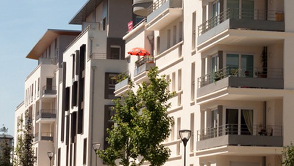 Ile-de-France : un niveau de vieélevé, mais plus de ménages pauvres et des logements chers